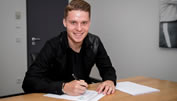 Nico Elvedi verlängert in Gladbach
