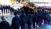 Tausende Fans erweisen Davide Astori die letzte Ehre