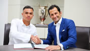 Der FC Bayern bindet Youngster Oliver Batista Meier