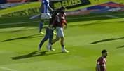 Aston Villa-Kapitän Grealish von Fan geschlagen