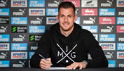 Newcastle-Goalie Martin Dubravka verlängert