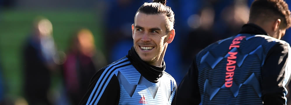 https://www.4-4-2.com/wp-content/uploads/2020/01/Gareth-Bale-Smile-997.jpg