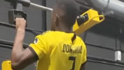 Schalke-Star trainiert im BVB-Trikot