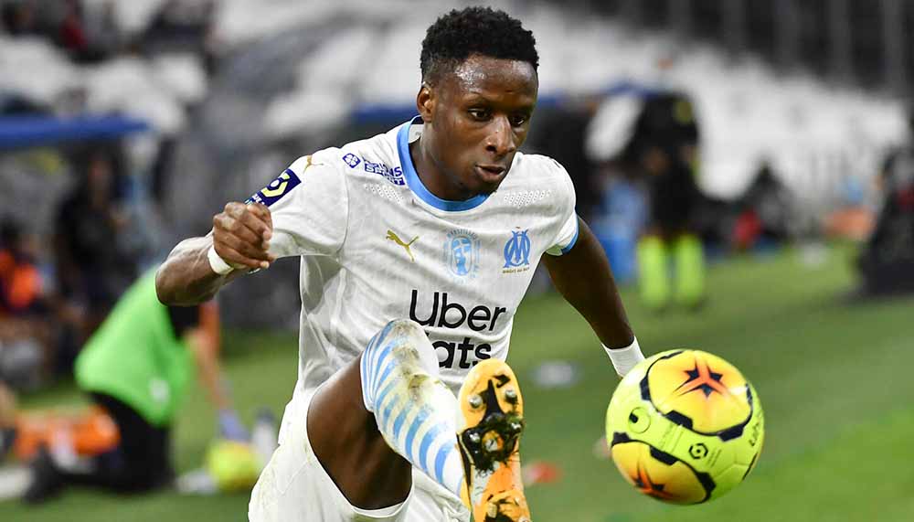 Bayern will Rechtsverteidiger Sarr – Cuisance im Gegenzug nach Marseille?