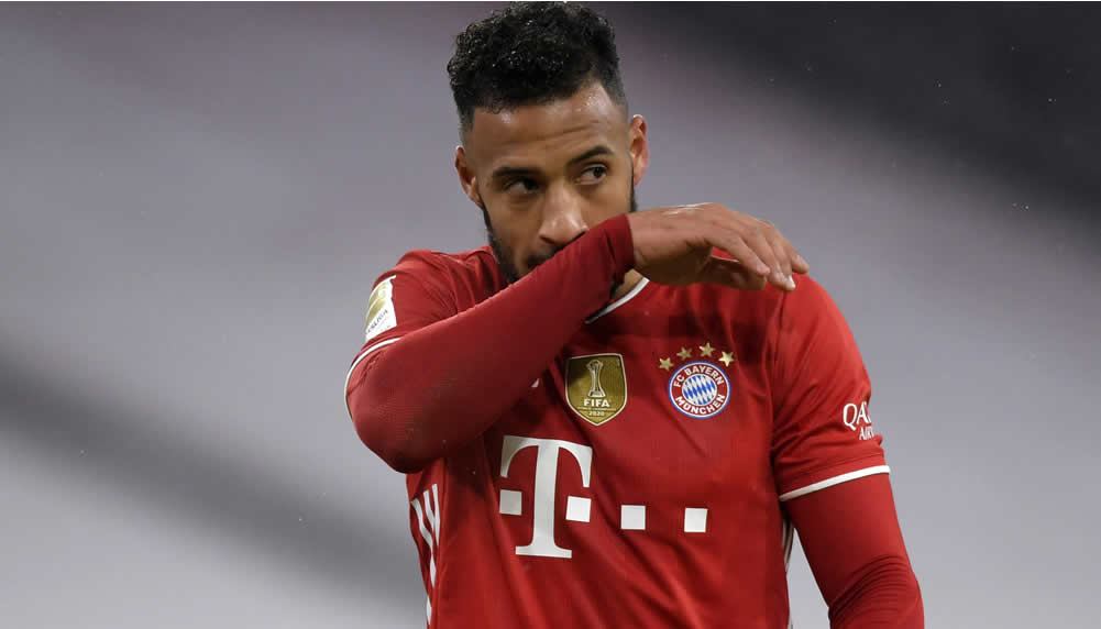 Der Fc Bayern Beobachtet An Der Em Niederlandischen Rechtsverteidiger