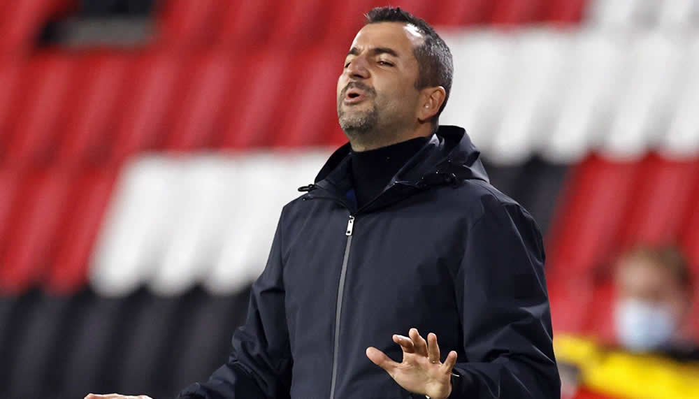 Valencia macht Martinez Avancen