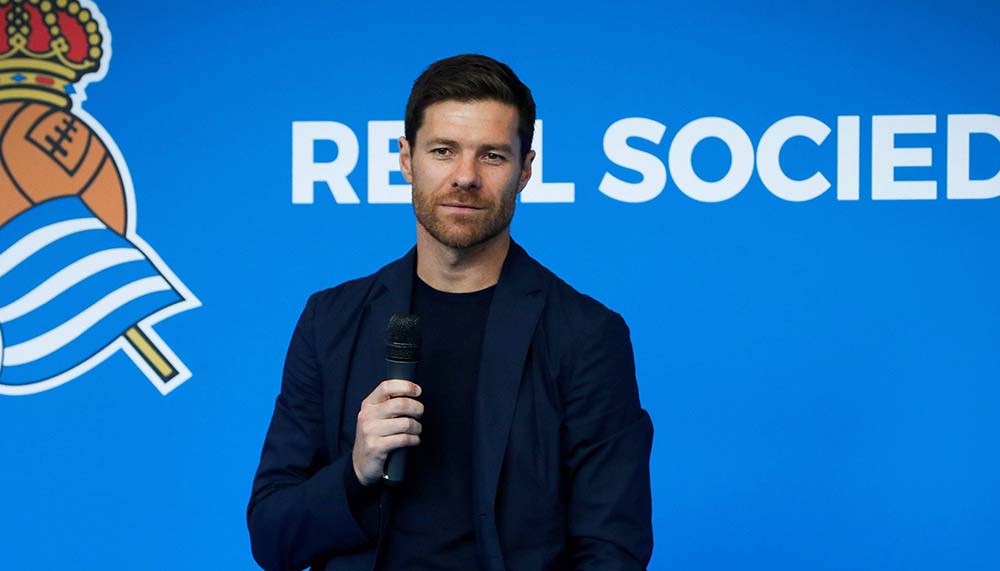 Kein Gladbach-Wechsel: Xabi Alonso verlängert bei Real Sociedad