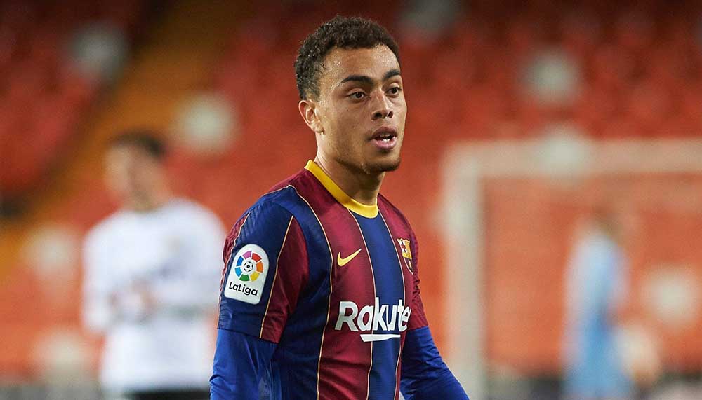 Auch der BVB fragte bei Barça wegen Sergiño Dest an