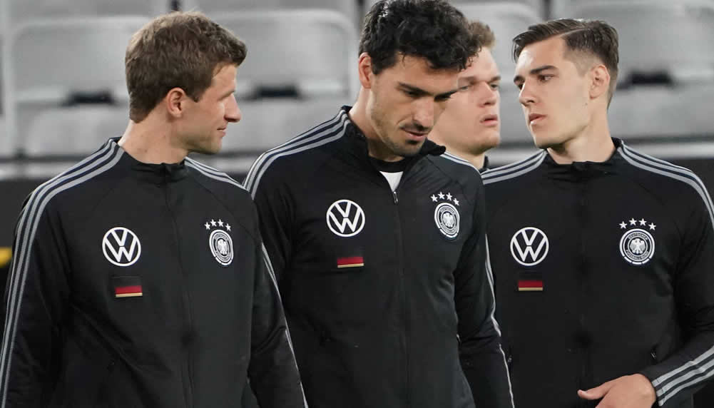 DFB: Bayern-Nationalspieler zweifeln an Löw-Taktik