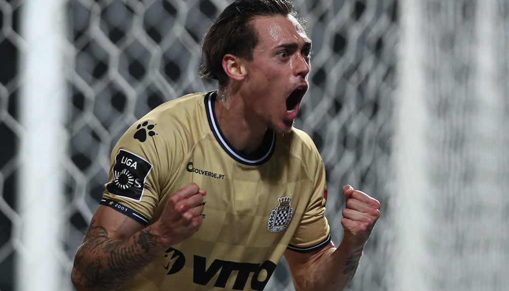 Neuer Linksverteidiger: Loris Benito erhält in Bordeaux Konkurrenz