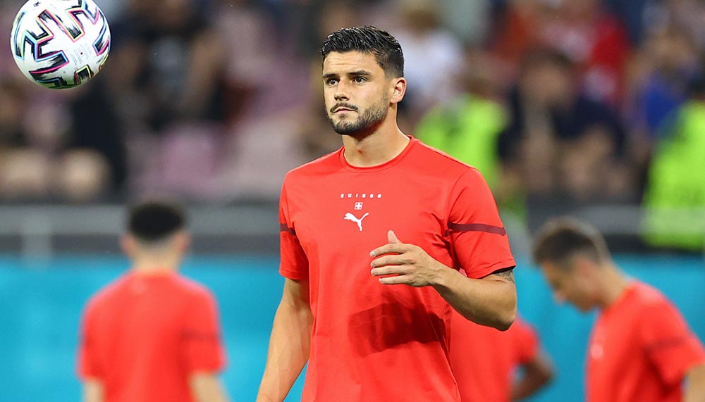 Loris Benito spielt im Test für den FC Aarau