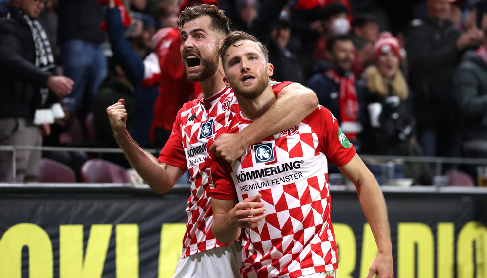 Silvan Widmer happy über Premierentor