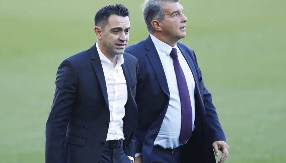 Xavi rasiert nach der Ankunft bei Barça ein Duo