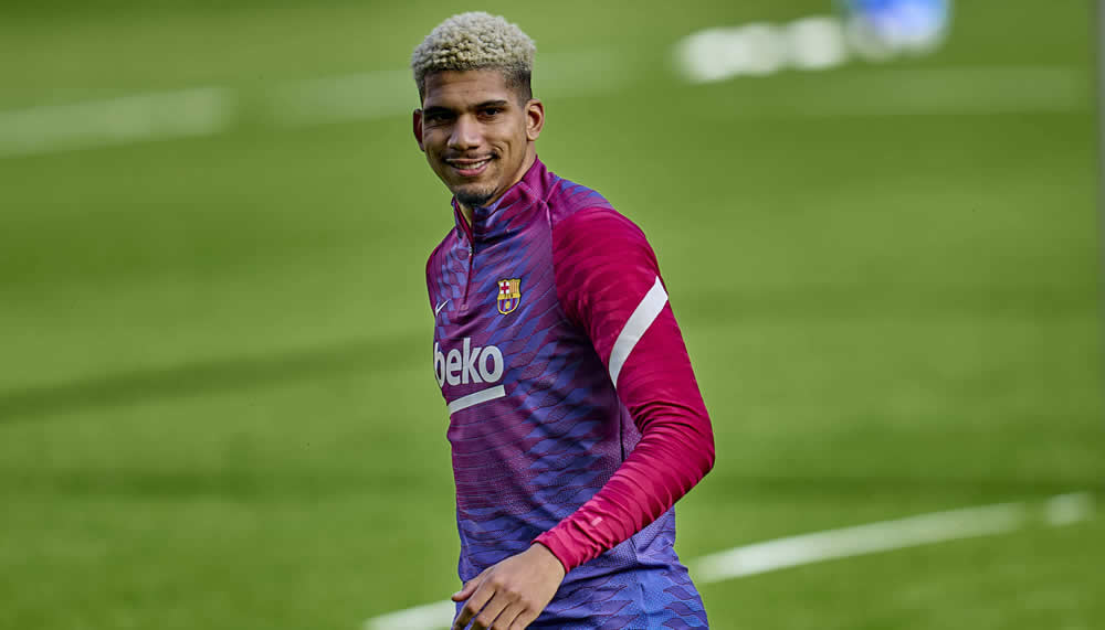 Real Madrid stört, aber Ronald Araujo will bei Barça bleiben