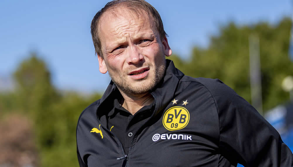 Paukenschlag: Der FC Bayern wirbt den bisherigen Chefscout des BVB ab