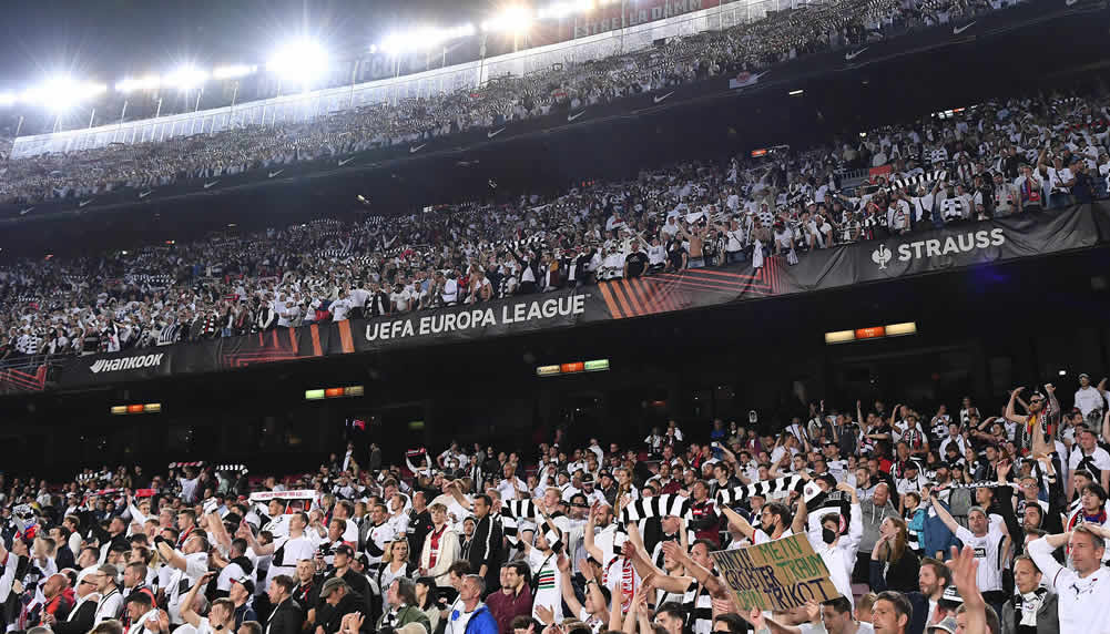 Barça-Saisonkartenbesitzer verkaufte 2’000 Tickets an Eintracht-Fans