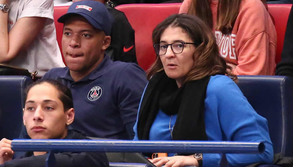 Die Familie von Kylian Mbappé verhandelt in Katar über neuen PSG-Vertrag