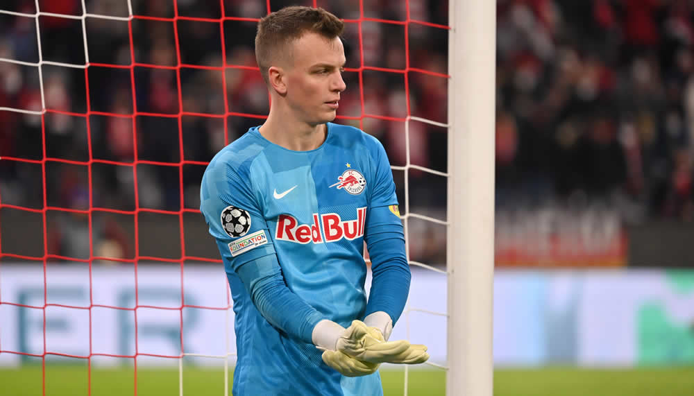 Philipp Köhn spricht über Interesse von Manchester United