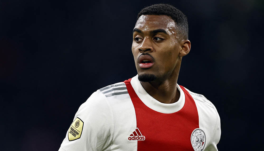 Ryan Gravenberch gibt Wechsel zum FC Bayern bekannt