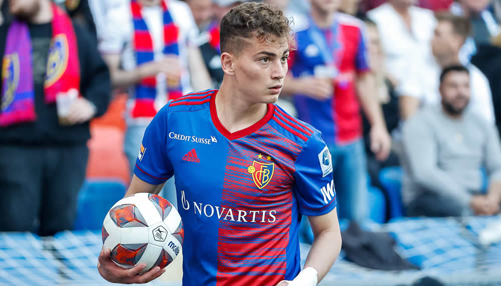 FCB-Jungstar Sebastiano Esposito ist in Belgien begehrt