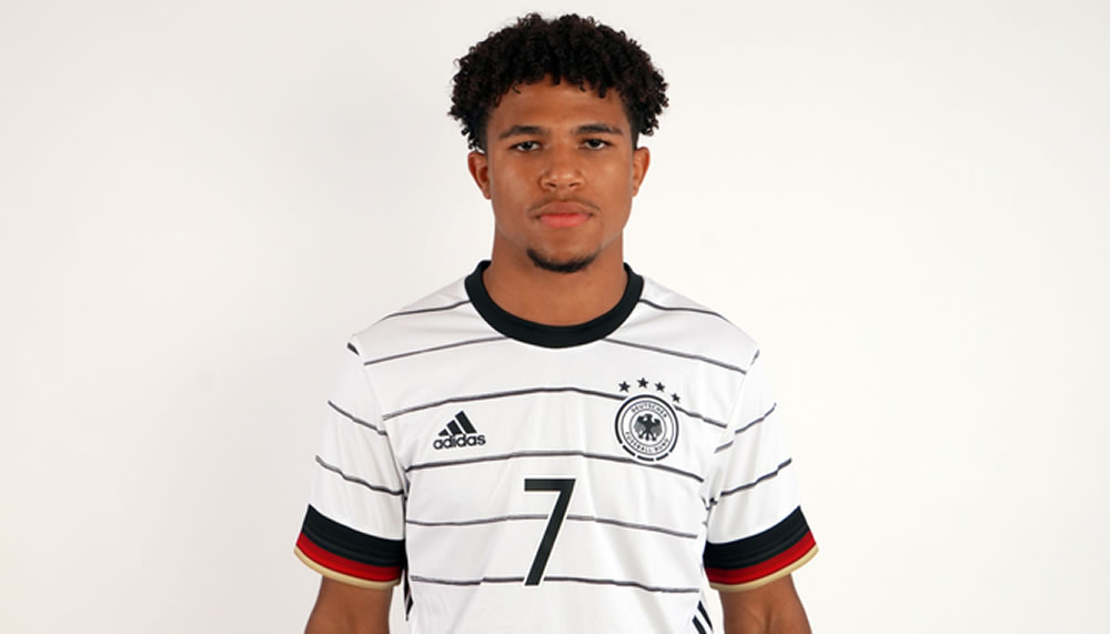 Der FCB schnappt sich von RB Leipzig Supertalent Adriano Onyegbule