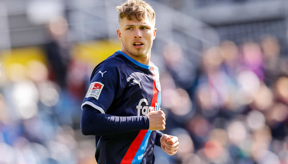 Der FC Bayern löst Vertrag mit Fiete Arp auf und zahlt hohe Abfindung