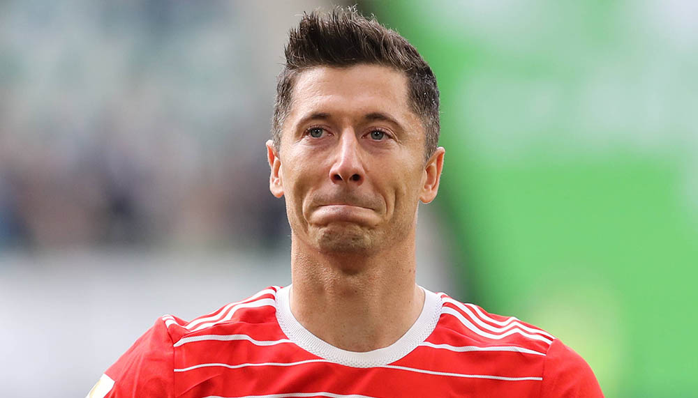 Lewandowski trifft Barça-Coach Xavi in einem Restaurant auf Ibiza