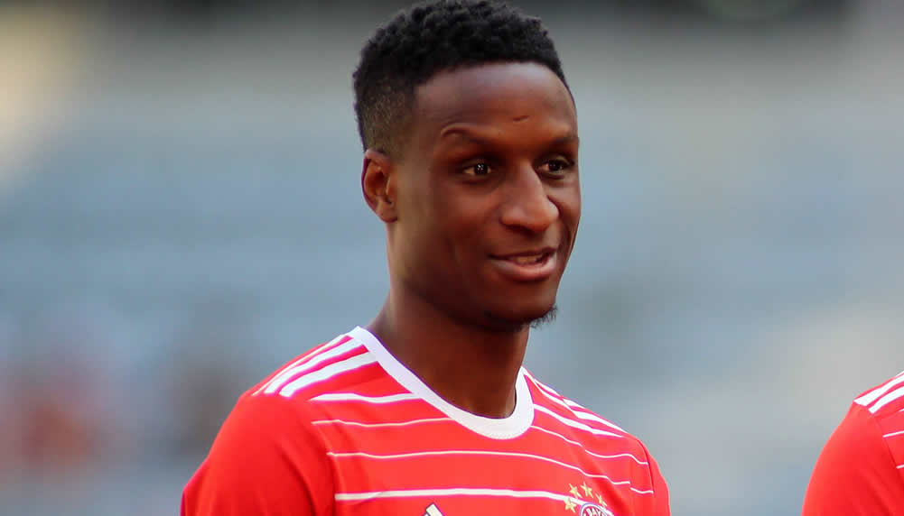 Der FC Bayern wartet vergeblich auf Angebote für Bouna Sarr