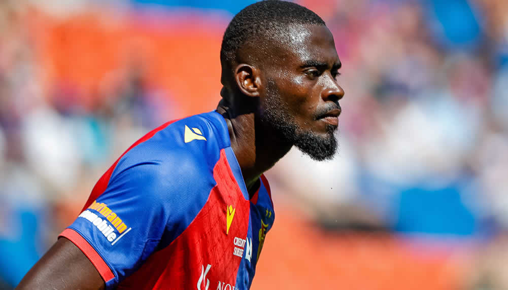 Keine Spielberechtigung: Der FCB muss ohne Kasim Adams nach Nordirland