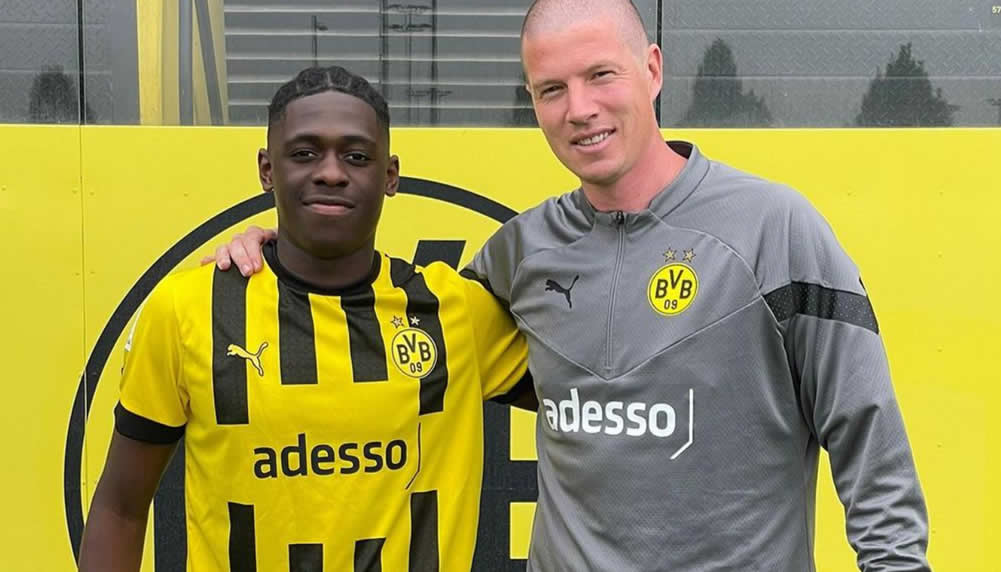 Borussia Dortmund verpflichtet schwedischen U16-Nationalspieler