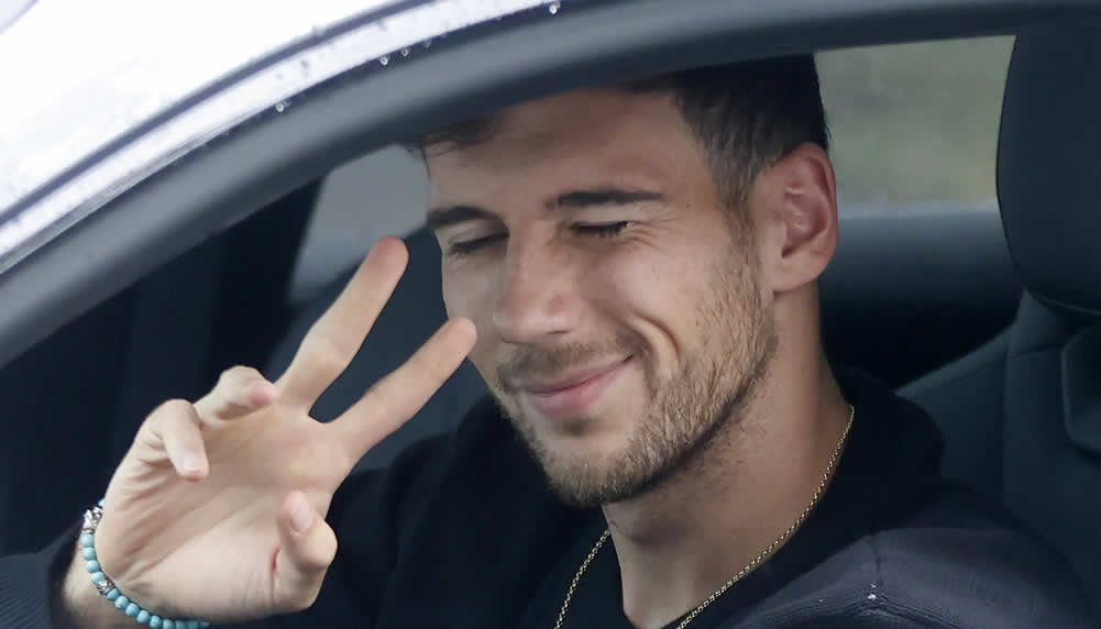 Leon Goretzka gibt nach KnieOperation sein Comeback auf dem Platz