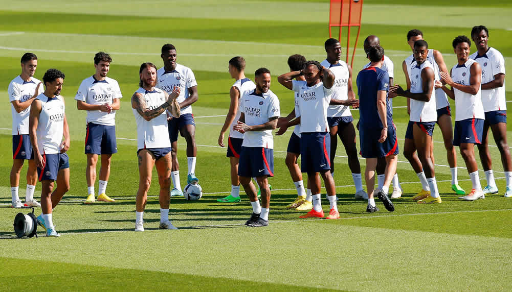 PSG droht 7 Stars mit Versetzung in die 2. Mannschaft