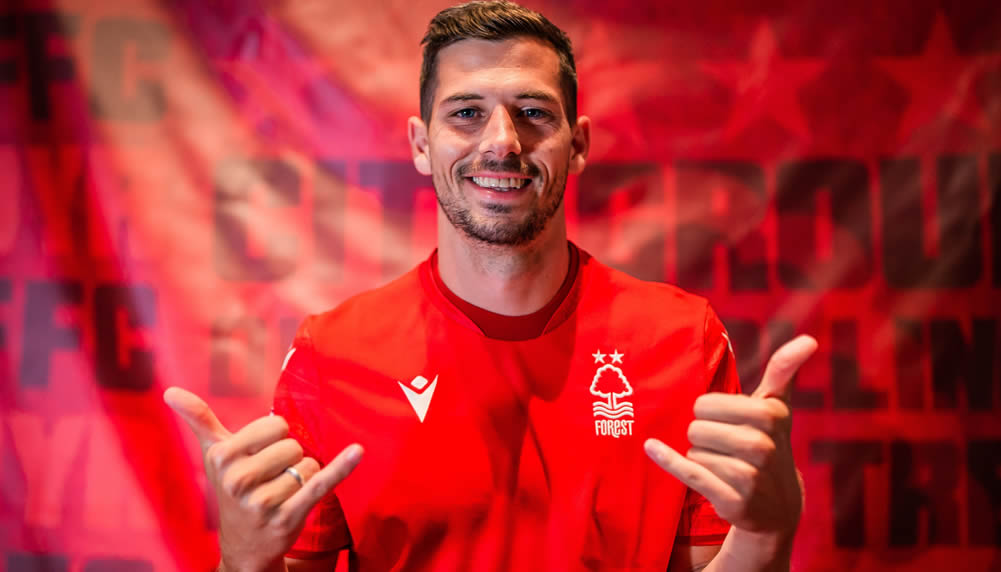 Nati-Star Remo Freuler präsentiert sich in den neuen Farben