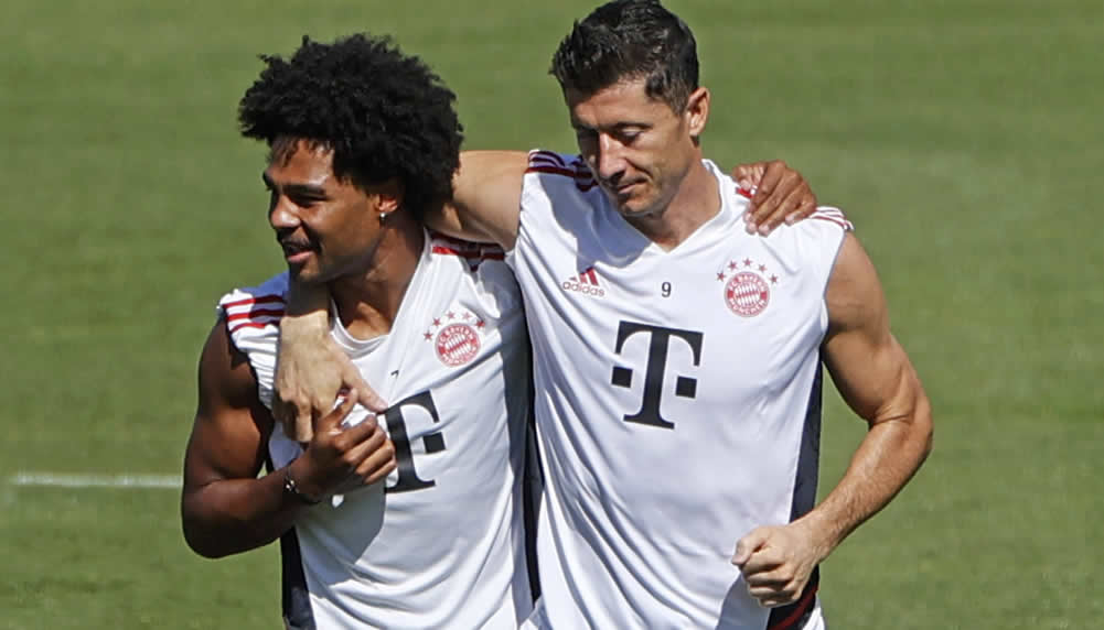 Dieses Abschiedsgeschenk machte Lewandowski seinen Ex-Mitspielern beim FC Bayern