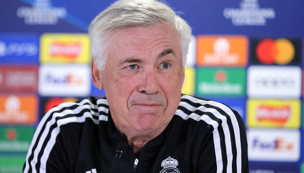 Real-Coach Ancelotti lacht über Frage zu Kylian Mbappé