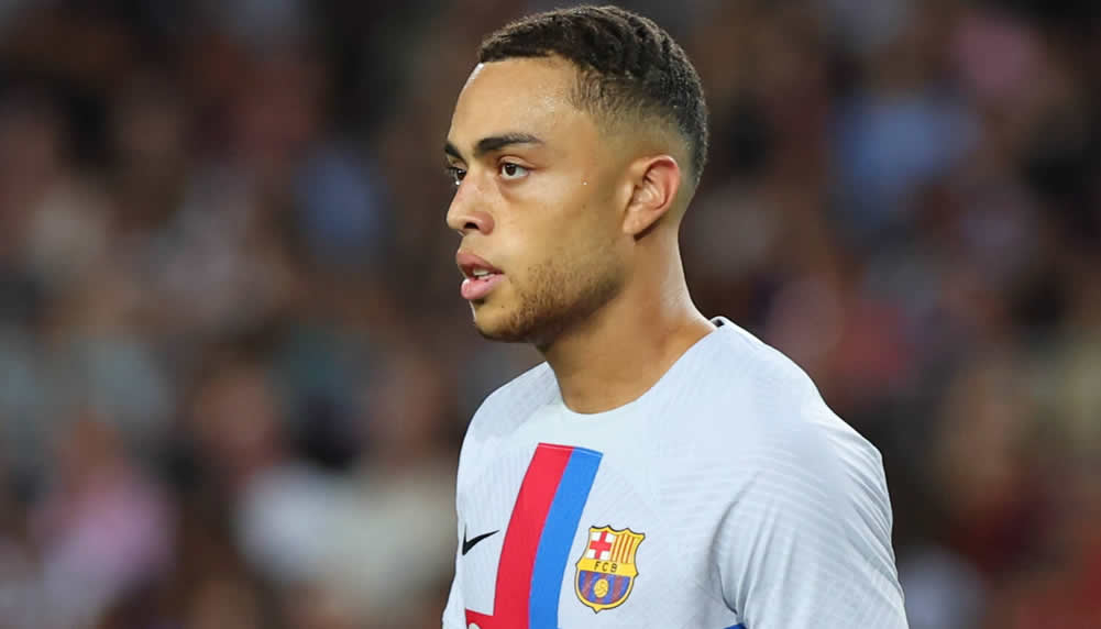 Sergiño Dest verlässt Barça doch noch und wechselt zu Milan