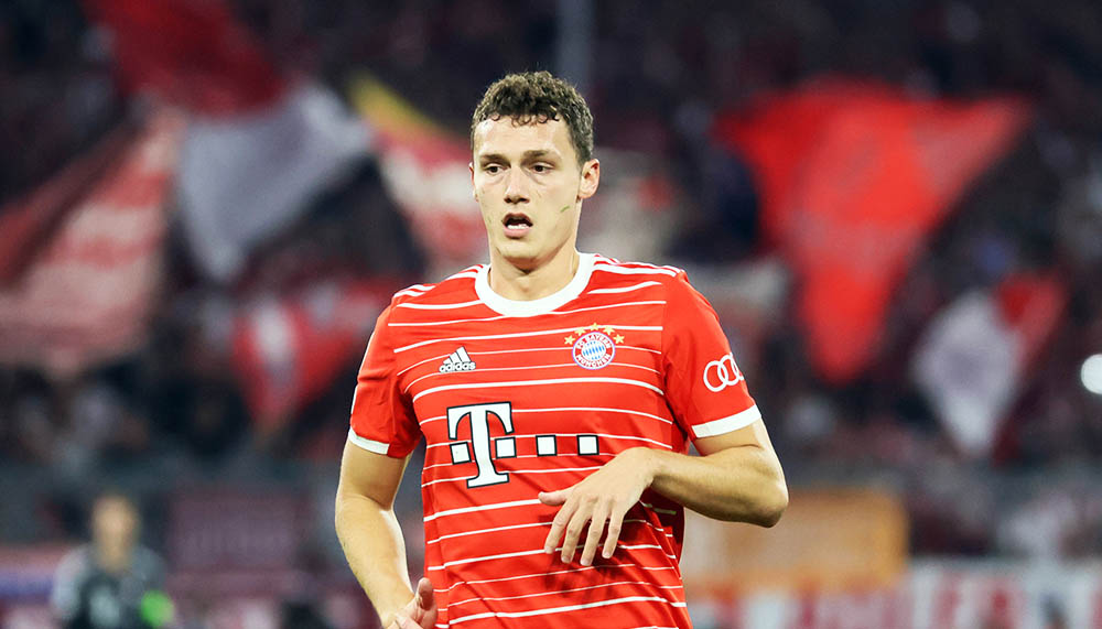 «Hatte Anrufe von verschiedenen Klubs»: Pavard erklärt Verbleib beim FC Bayern