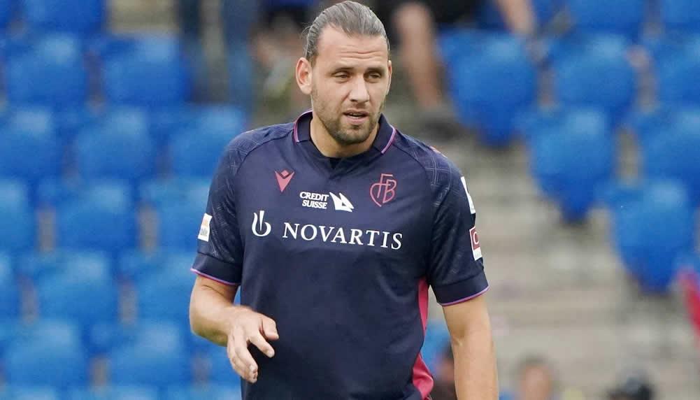 FCB-Stürmer Adam Szalai könnte nach Deutschland zurückkehren