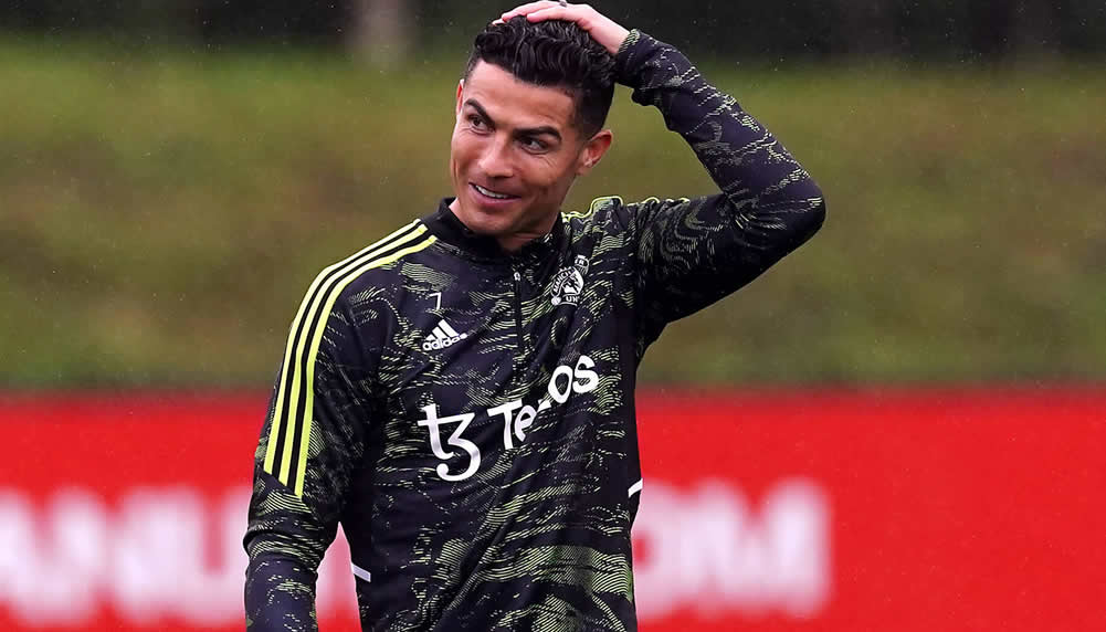 Oliver Kahn bestätigt Bayern-Diskussionen um Ronaldo