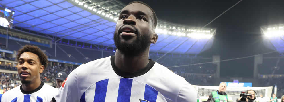 ExYBStürmer Wilfried Kanga trifft und löst den Knoten