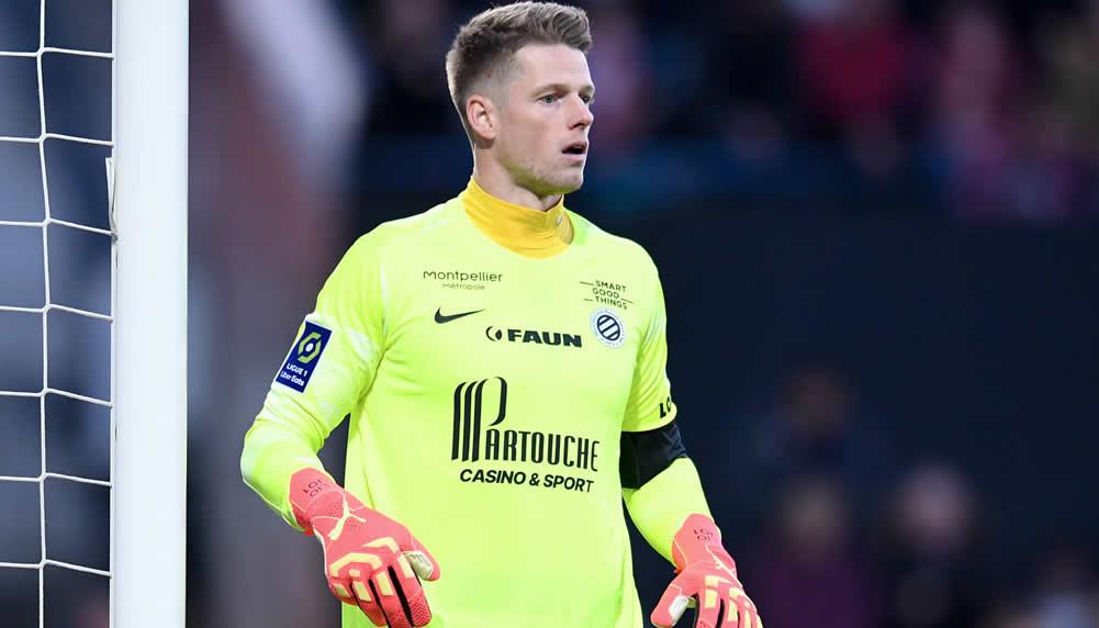 Gladbach Denkt F r Die Sommer Nachfolge An Jonas Omlin