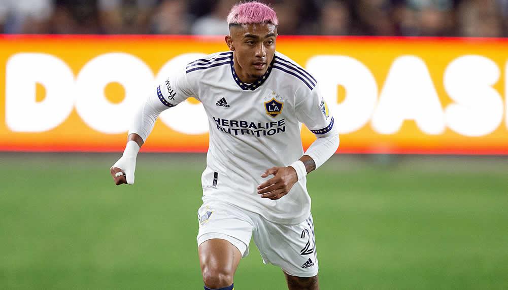 Barça lockt Julian Araujo als Bellerin-Ersatz