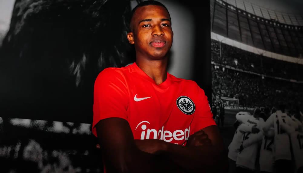 Eintracht Frankfurt verkündet den Willian Pacho-Transfer