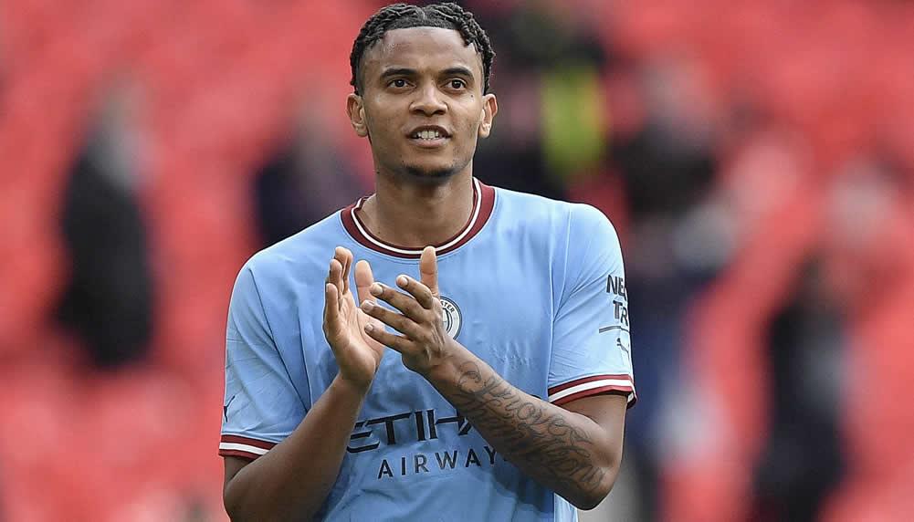 Pep Guardiola beweist, dass er riesiger AkanjiFan ist