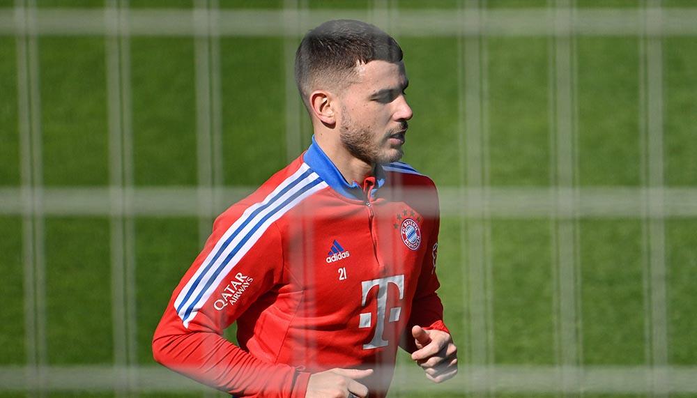 Der nächste Schritt Hernández trainiert wieder am Ball