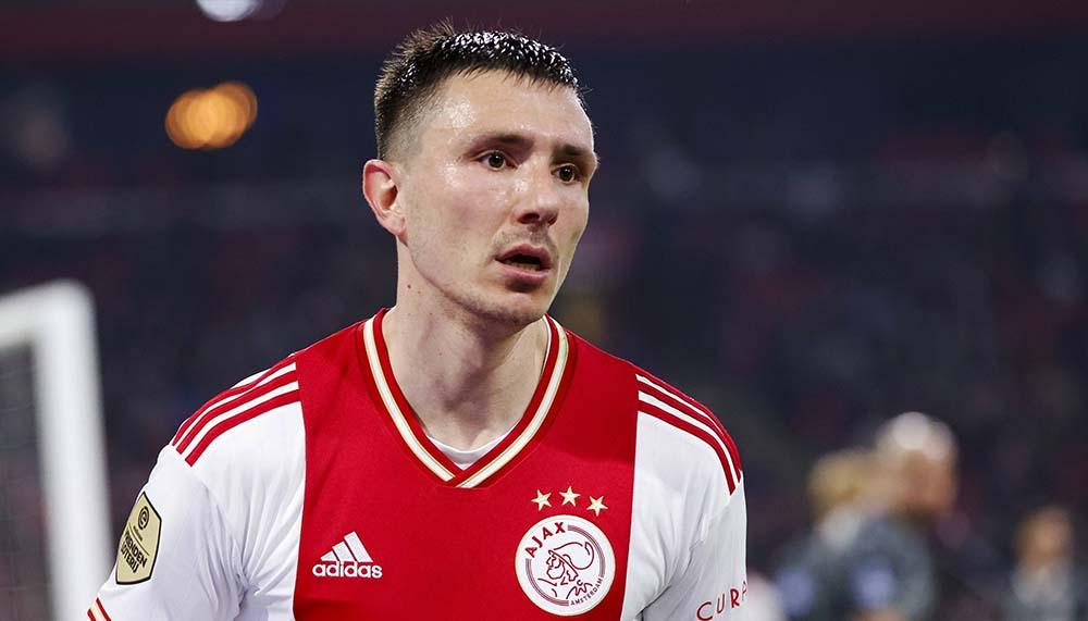 Berghuis schlägt Fan: Ajax-Profi entschuldigt sich nach Ausraster