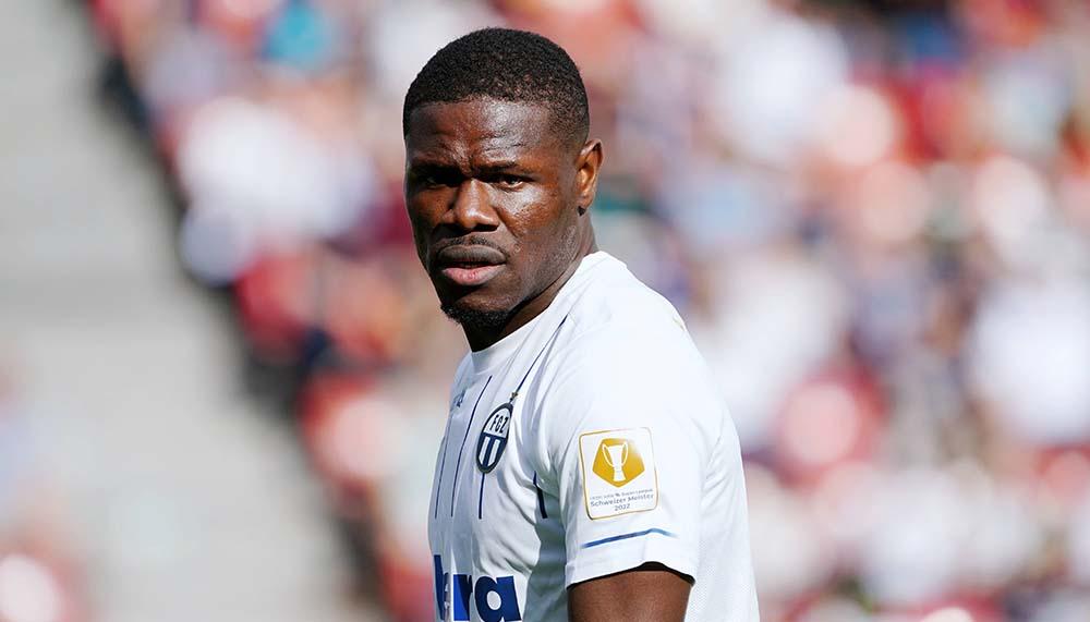 VfB an FCZ-Stürmer Aiyegun Tosin interessiert