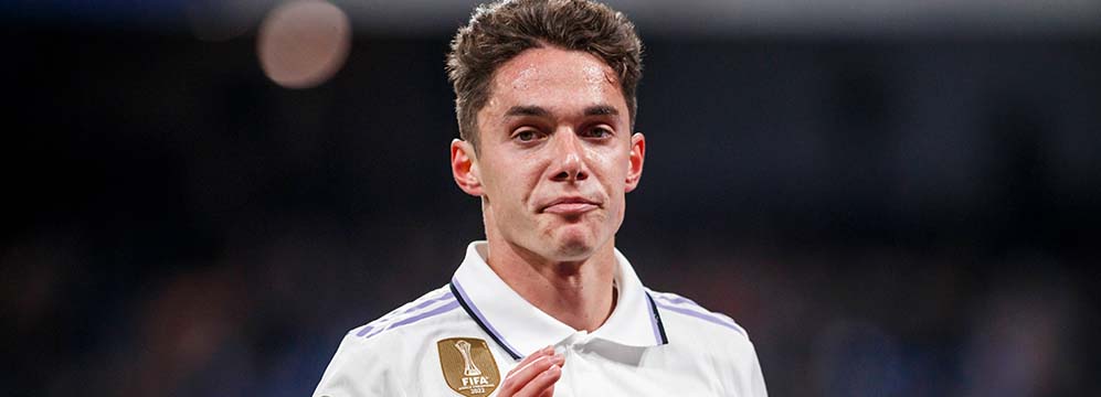 Borussia Dortmund an RealTalent Sergio Arribas dran