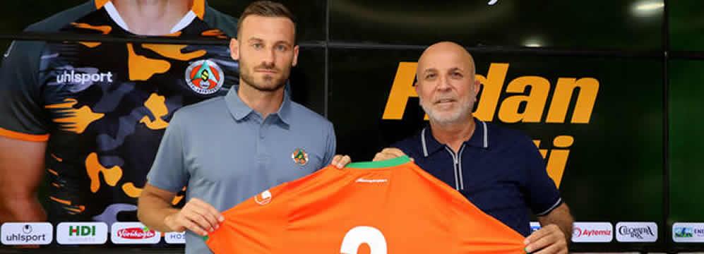 Perfekt FCZVerteidiger Fidan Aliti wechselt in die Türkei