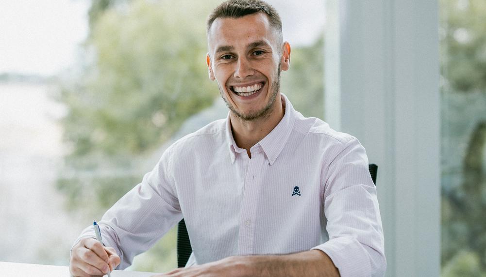 Der FC Basel stellt Neuzugang Jonathan Dubasin vor
